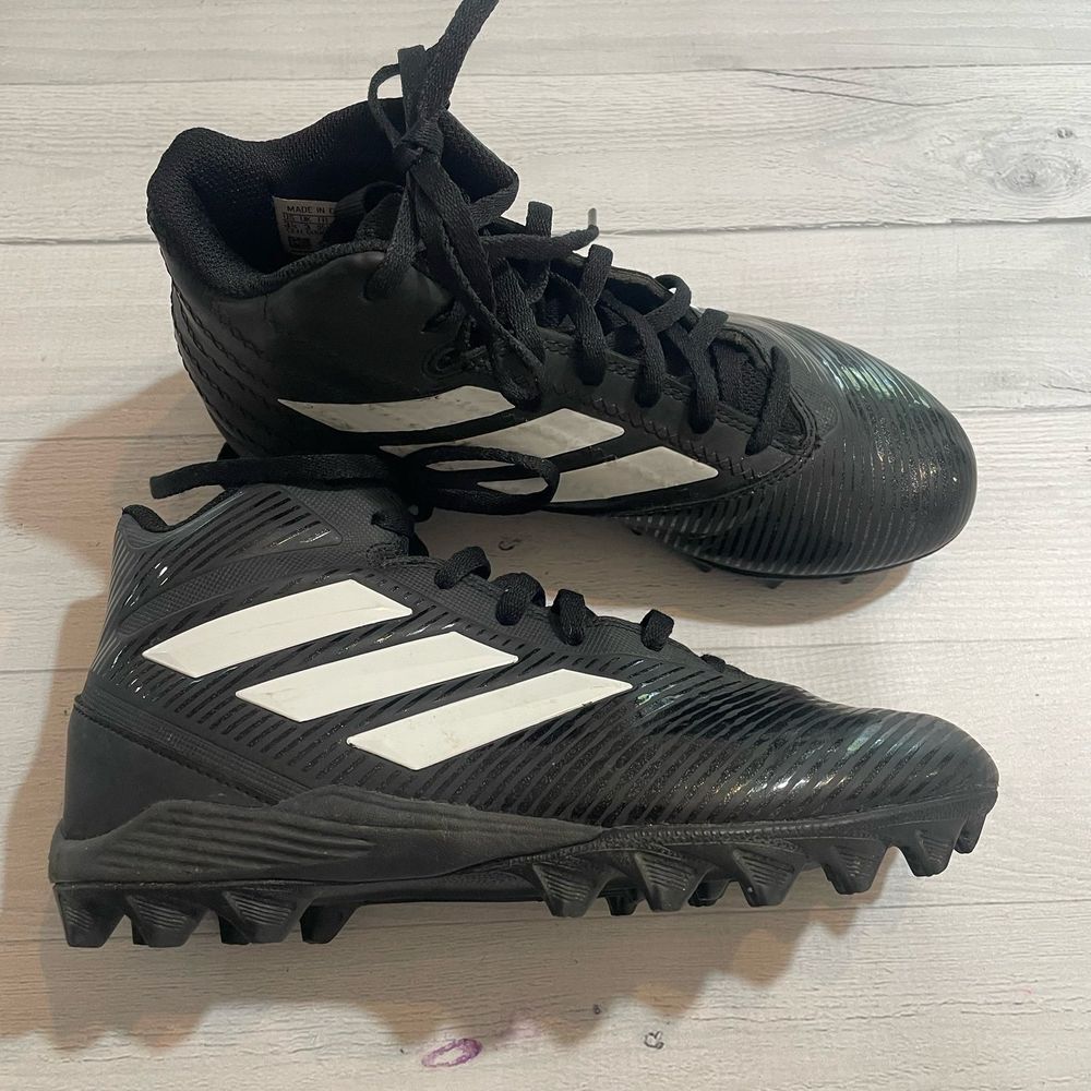 Adidas youth football cleats size 3.5